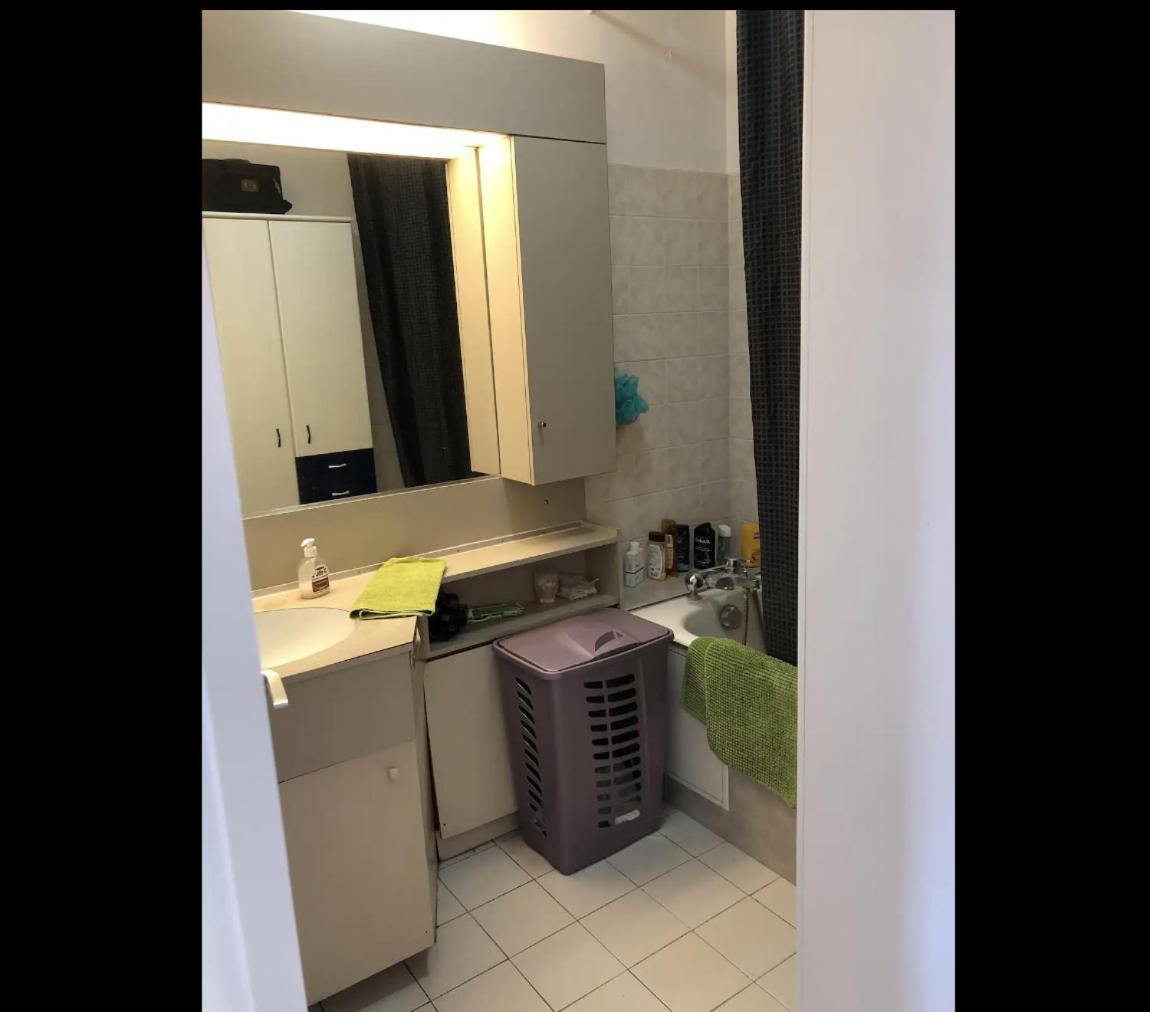 2 Proche Du Metro Convention Apartment