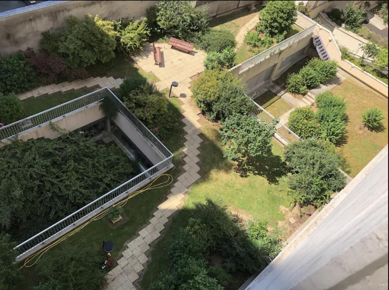 2 Proche Du Metro Convention Apartment